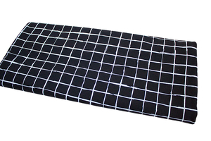 Checkered pattern on black - singiel (t-shirt)