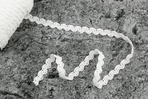 Cotton lace - white - 14 mm (zigzag 117)