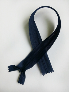 Spiral zipper - covered - 30 cm - navy blue 
