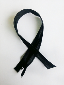 Spiral zipper - covered - 30 cm - black 